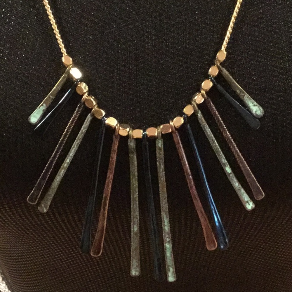 Multi color necklace